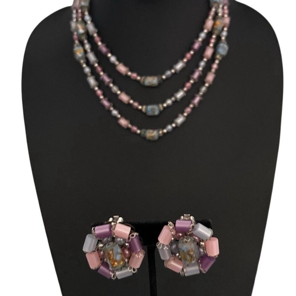 Vtg Triple Strand Necklace 16" & 1.5" Clip-on Earrings Set Multicolor Glass Bead - Picture 2 of 10